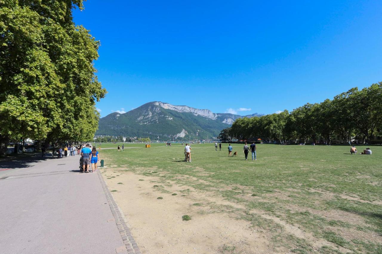 Royalement Bien ! Hyper-Centre - Wifi - Netflix - Disney Plus Annecy Exterior foto